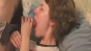 Amateur slut gives her best shot on a cock and gets spunk as her reward