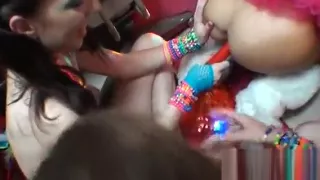 Top college party songs