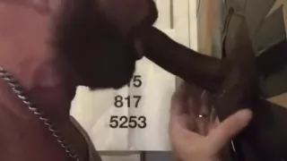 Junger schwarzer Schwanz serviert Philadelphia Gloryhole