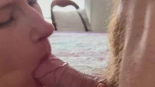 Extreme Nahaufnahme eines sinnlichen Blowjobs für meinen Ehemann als Geschenk zum Jahrestag!