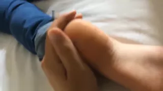 lick feet