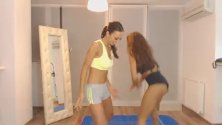 v and friend twerk