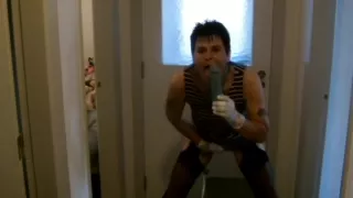 Mature wife fuck his dildo and squirt