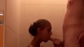 Babe with smoking hot body fucked in the shower - aliceoncam.co.uk