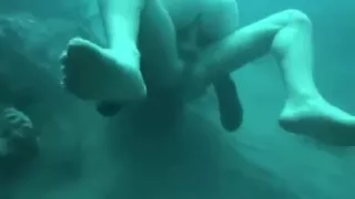 Teen Sex Underwater
