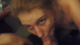 Amanda Woods dreht einen weiteren Film, Ladung in den offenen Mund geschossen