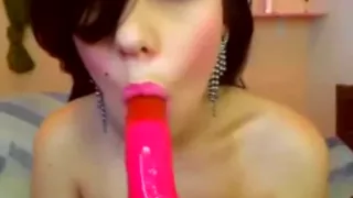 Beautiful babe with nice tits toying her ass