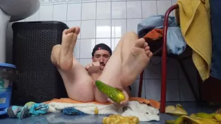 Fuß und Essen Bananenarsch