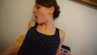 Deutsches Amateurgirl wird dreist vom Nacbharn gefickt - SarahRox