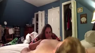 Amateursex, Blasen, Brünette Frauen, Cowgirl, Creampie, Reiten