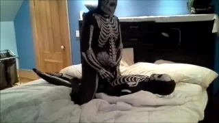 Day or the dead morph vs skeleton