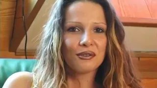 Horny babe rubs her pussy - Julia Reaves