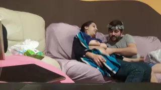 llena de leche hasta el fondo de la garganta