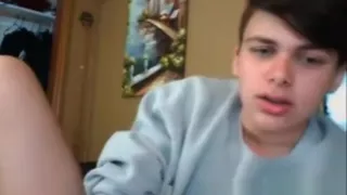 Young Sweet Boy Cums on Cam