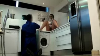 Hidden Cam Dangerous Woman, Plumber Was Captivated