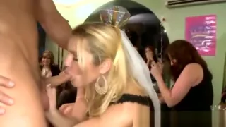 Hungry amateur cfnm babes get hot