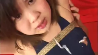 Amateur asian teen sucks cock and gets bukkake