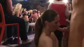 CFNM, Europäischer Sex, Gruppensex, Sexorgie, Öffentlicher Sex, Lutschen