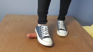 Converse cockcrush and shoejob with cumshot