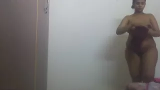 Real pregnant sis spied after bath