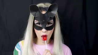 Horny teen girl makes juicy blowjob with massive facial