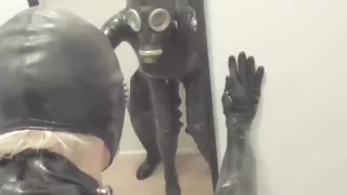 anondesire rubber and gas mask fucking & golden showers