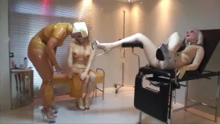 Rubbersisters - Doll Inspection