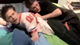 Amatérky, Blondýna, Gay, Výprask, TEEB