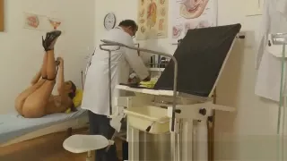 Hot legs brunette scrutinized by elder medic spy cam clip