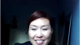 chinese granny with wet pusssy almost get caught