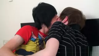 Cock hungry homo takes it up the ass and receives facial