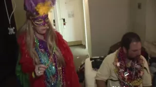 Curvy girl next door exposes her goodies