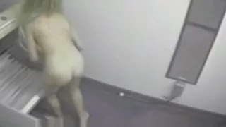 Voyeur Tanning 2