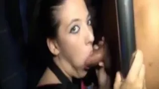 Groupsex with 2 brunettes in a French Club