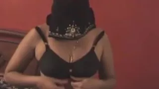 arabian wife pussy play