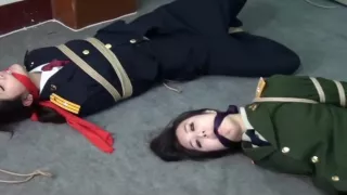 Bondage game of Chinese officers