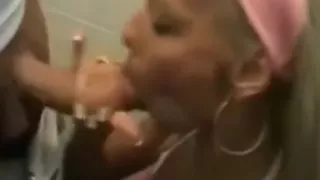 MyVidsRocK4LiFe's Smokin In The Boys Room