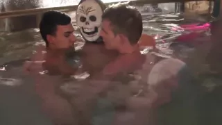 Amateur cocksucking orgy party at the sexclub