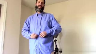 Unterwürfige Studentin fickt mit homosexuellem Daddy