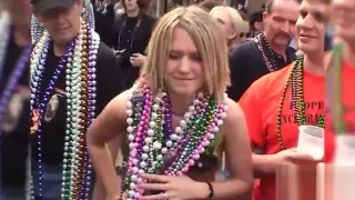 Insane Mardi Gras Pussy Flashers 2