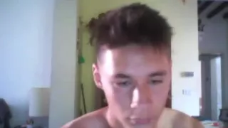 Italienischer Webcamboy zeigt Körper