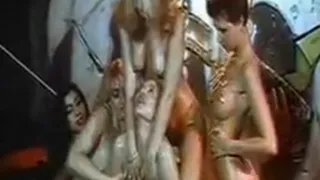 Tobys - Girls oil orgy