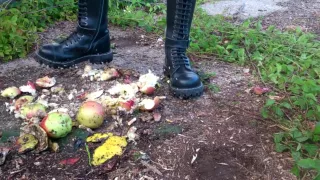 Fruit Crush In Boots