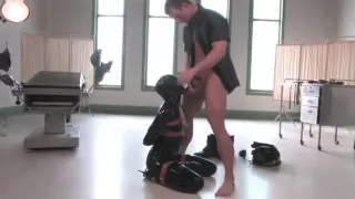 Sub benutzt von männlichem Dom