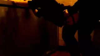 Fick mit Sau ueber dem Pissoir zieht immer mehr Typen an!