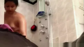 Indian Scrubs And Dries Hidden Cam Clip