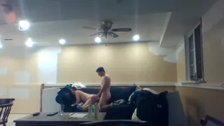 Amateur couple fucking on the sofa