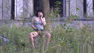 The girl masturbates in a public place. hidden camera