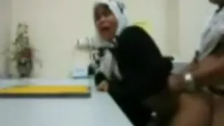 Pembantu Makmal Terlampau