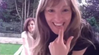 2 copines devant leur webcam